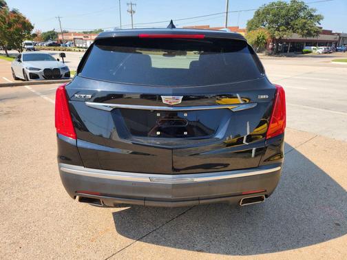 2017 Cadillac XT5 Base