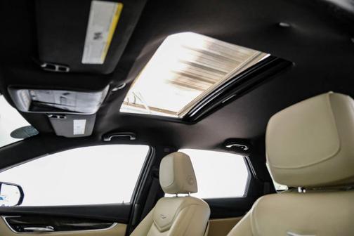 2017 Cadillac XT5 Base