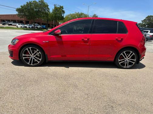 2017 Volkswagen Golf GTI 2.0T S 4-Door