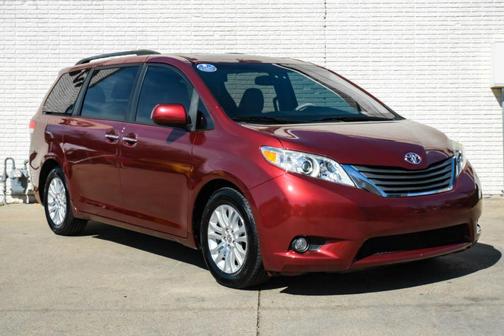 2011 Toyota Sienna XLE