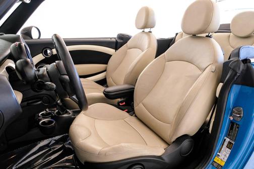 2013 MINI Convertible Cooper