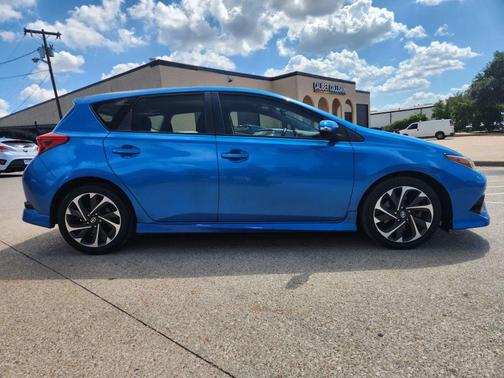 2016 Scion iM Hatchback 4D
