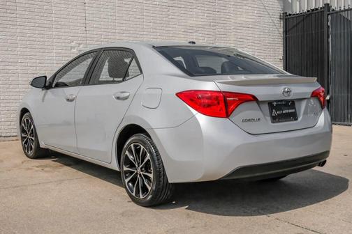 Gray 2017 Toyota Corolla SE