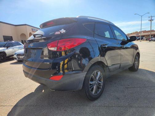 2015 Hyundai TUCSON SE