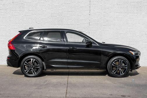2020 Volvo XC60 T6 Momentum