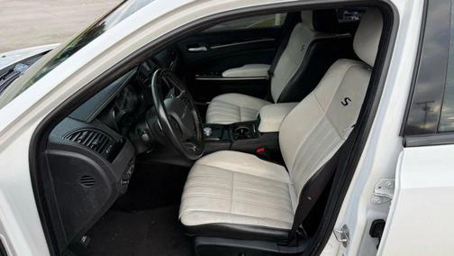 2017 Chrysler 300 S