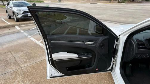 2017 Chrysler 300 S