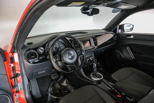 2016 Volkswagen Beetle 1.8T S