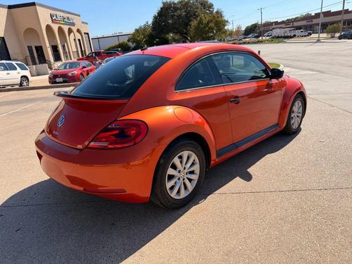2016 Volkswagen Beetle 1.8T S