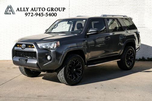 2018 Toyota 4Runner SR5 Sport Utility 4D