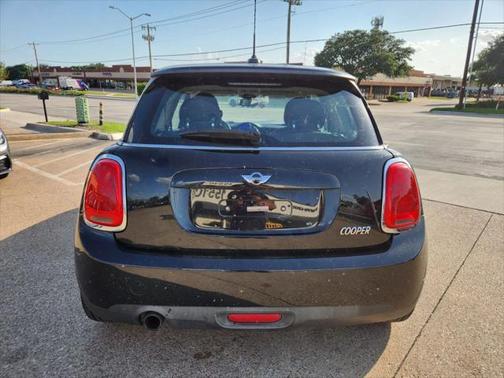 2017 MINI Hardtop Cooper