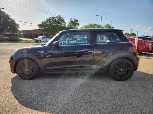 2017 MINI Hardtop Cooper