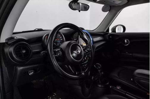 2017 MINI Hardtop Cooper