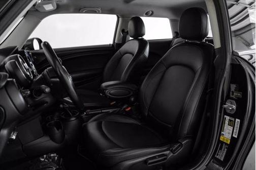 2017 MINI Hardtop Cooper
