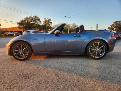 2016 Mazda MX-5 Miata Grand Touring