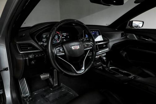 2023 Cadillac CT4 Sport