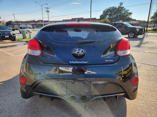 2016 Hyundai Veloster Turbo