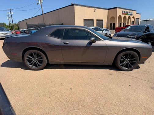 Gray 2017 Dodge Challenger SXT