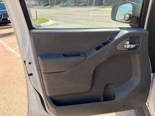 2018 Nissan Frontier SV