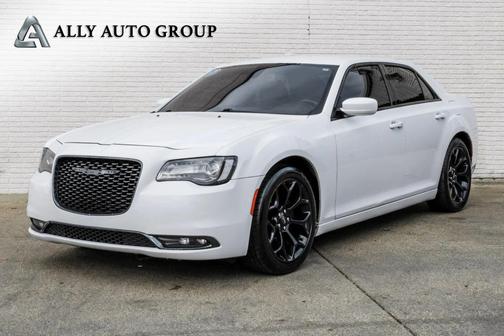 2019 Chrysler 300 S