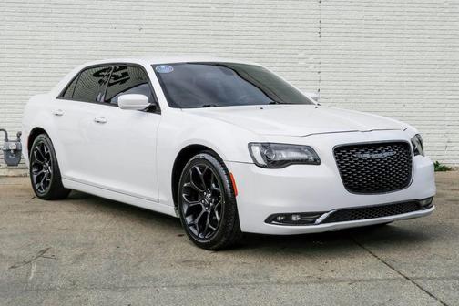 2019 Chrysler 300 S