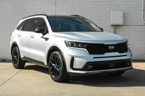 Silver 2021 Kia Sorento SX