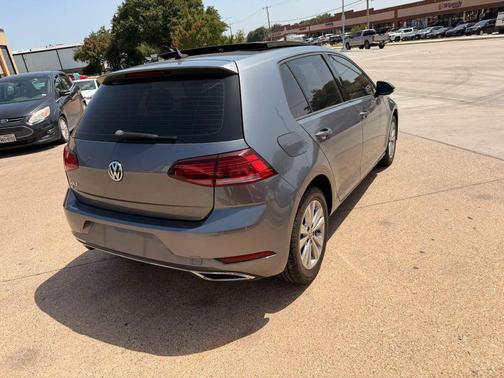 Gray 2019 Volkswagen Golf 1.4T SE