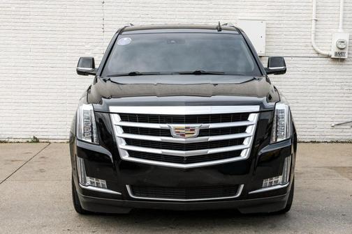 2018 Cadillac Escalade Luxury
