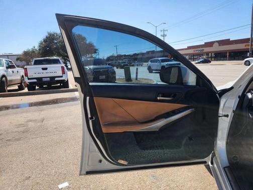 2017 Lexus IS 200t Base