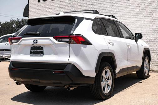 2020 Toyota RAV4 Hybrid LE