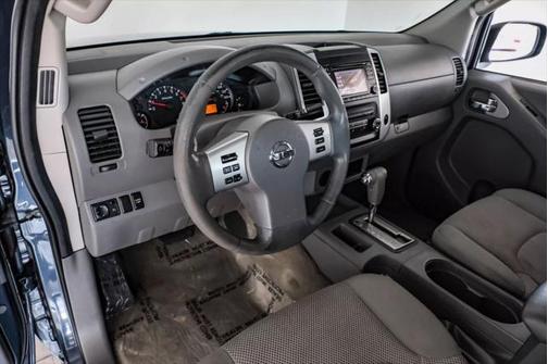 2017 Nissan Frontier SV