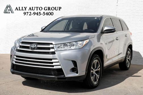 2019 Toyota Highlander LE I4