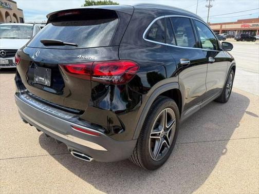 2021 Mercedes-Benz GLA 250 Base 4MATIC