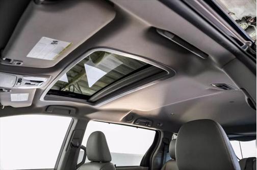 2016 Toyota Sienna XLE