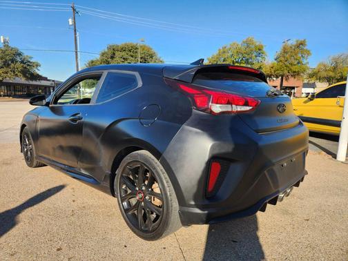 2019 Hyundai Veloster Base