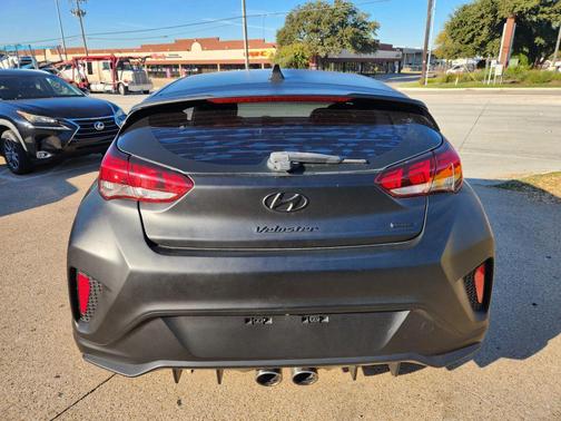 2019 Hyundai Veloster Base