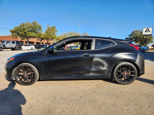 2019 Hyundai Veloster Base