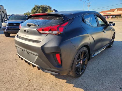 2019 Hyundai Veloster Base