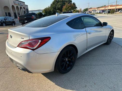 2014 Hyundai Genesis Coupe 2.0T Premium