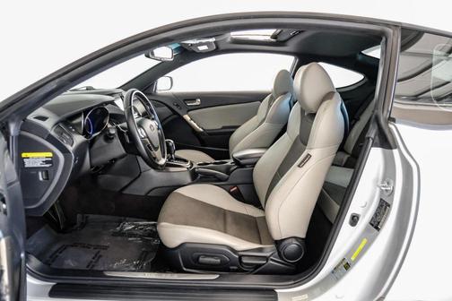 2014 Hyundai Genesis Coupe 2.0T Premium