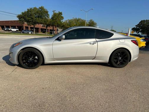 2014 Hyundai Genesis Coupe 2.0T Premium