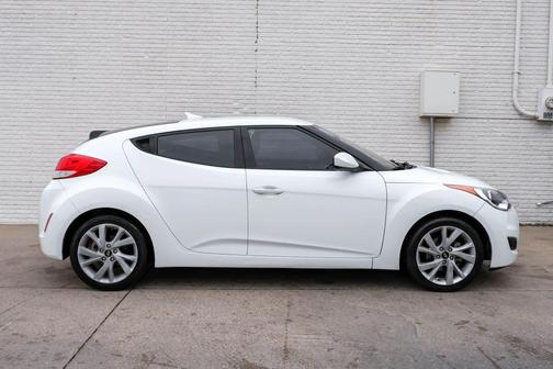 2016 Hyundai Veloster Base
