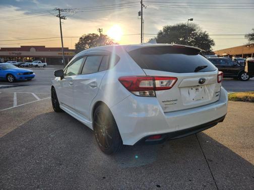 2018 Subaru Impreza 2.0i Sport
