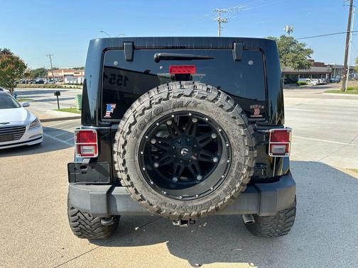 2012 Jeep Wrangler Unlimited Sahara