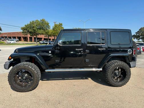 2012 Jeep Wrangler Unlimited Sahara