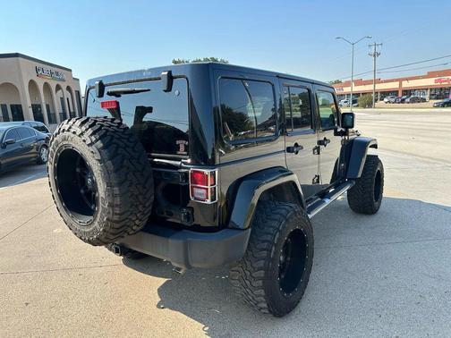 2012 Jeep Wrangler Unlimited Sahara
