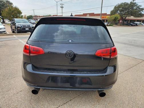 2017 Volkswagen Golf GTI 2.0T S 4-Door