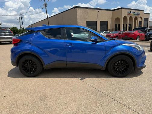 2019 Toyota C-HR XLE