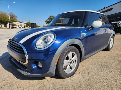 2017 MINI Hardtop Cooper