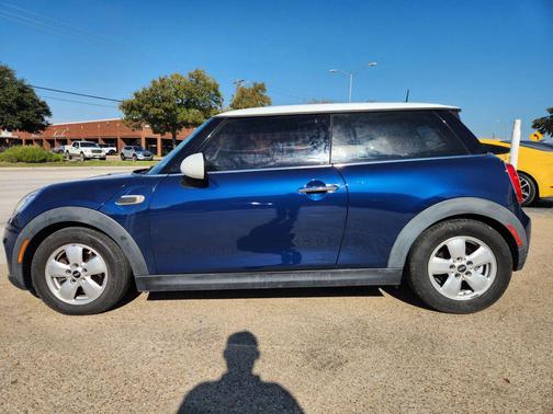 2017 MINI Hardtop Cooper